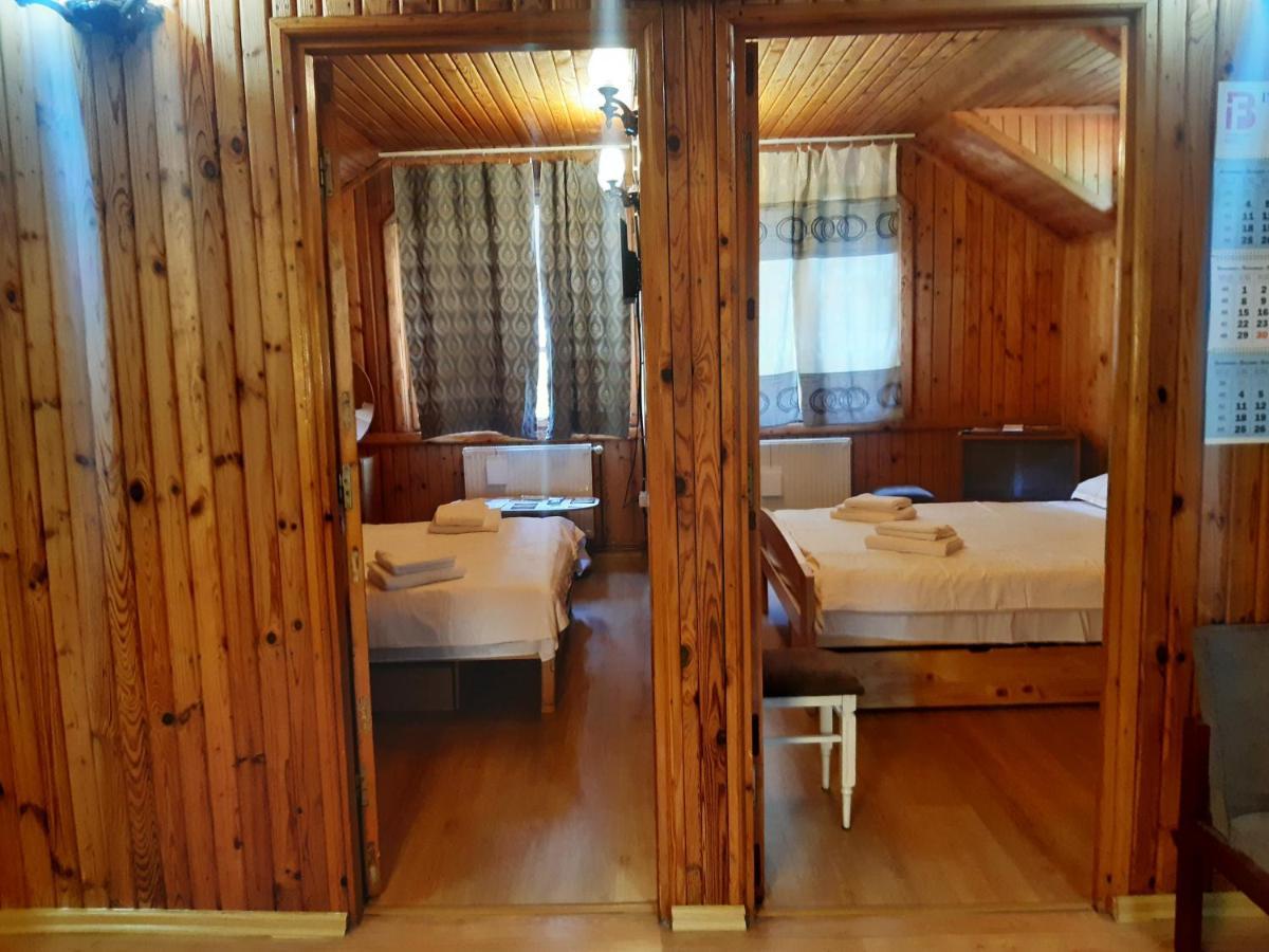 Rustic Regal Apartment Sinaia Exterior photo